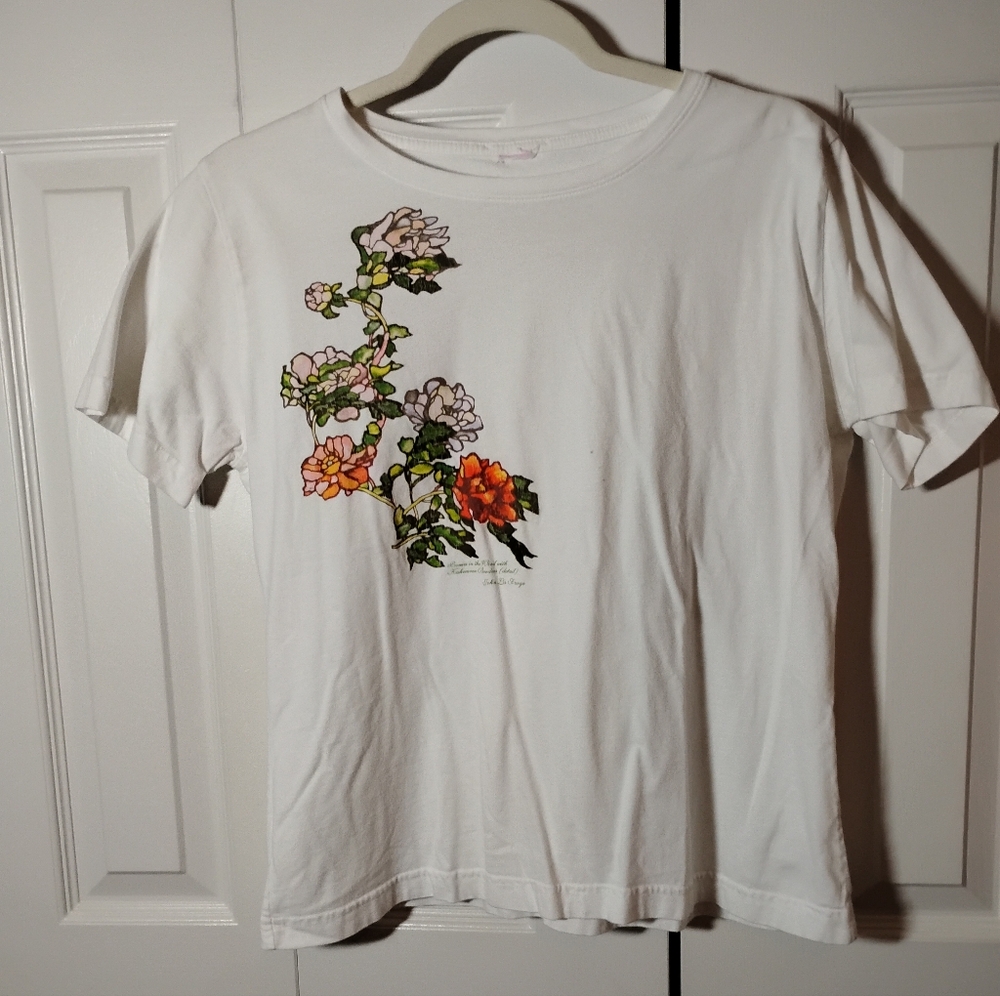Women's flower tshirt